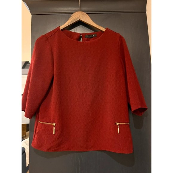 Burgundy top - Picture 1 of 3